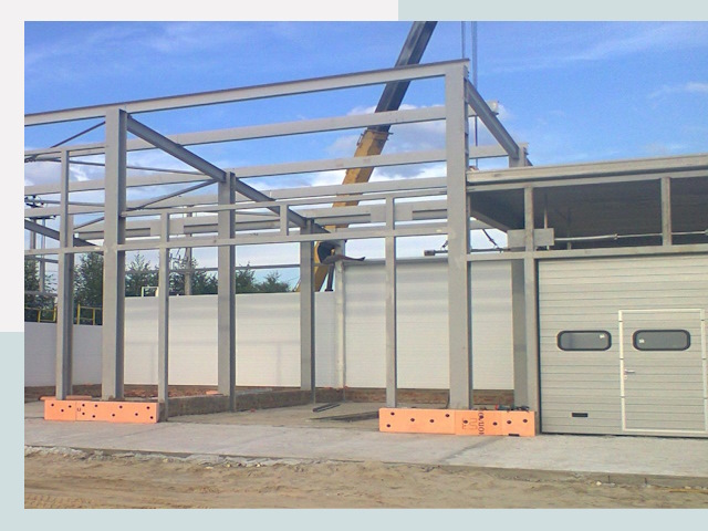 Строительство автосервисов от СтальСтрой-Ддв по цене 660 руб.